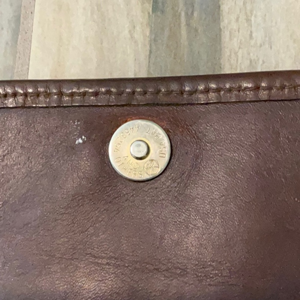 Brahmin Vintage Cross Body Bag - Picture 10 of 10